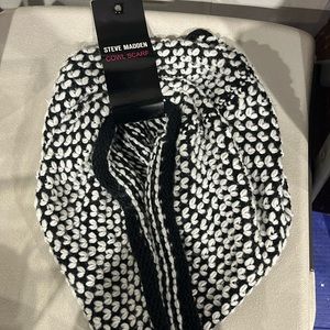 Steve Madden scarf